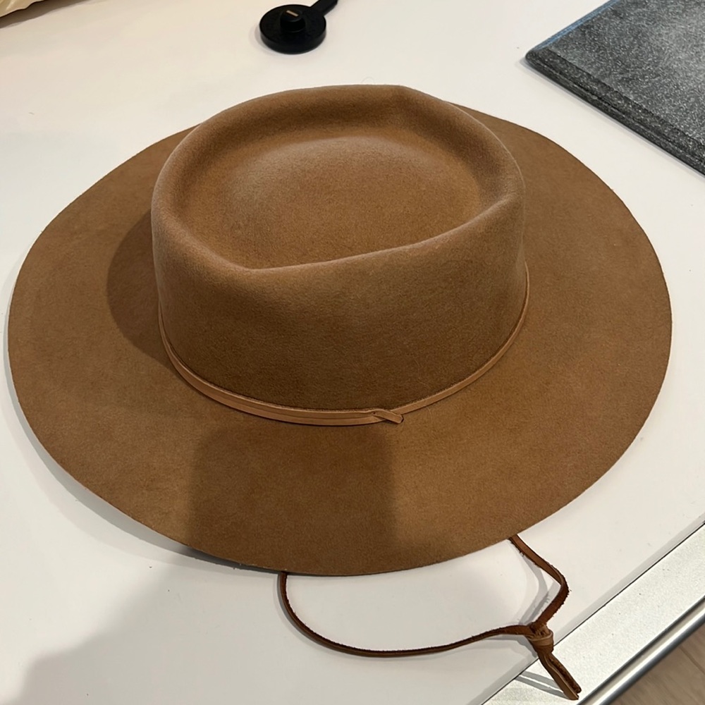 Gigi pip hat